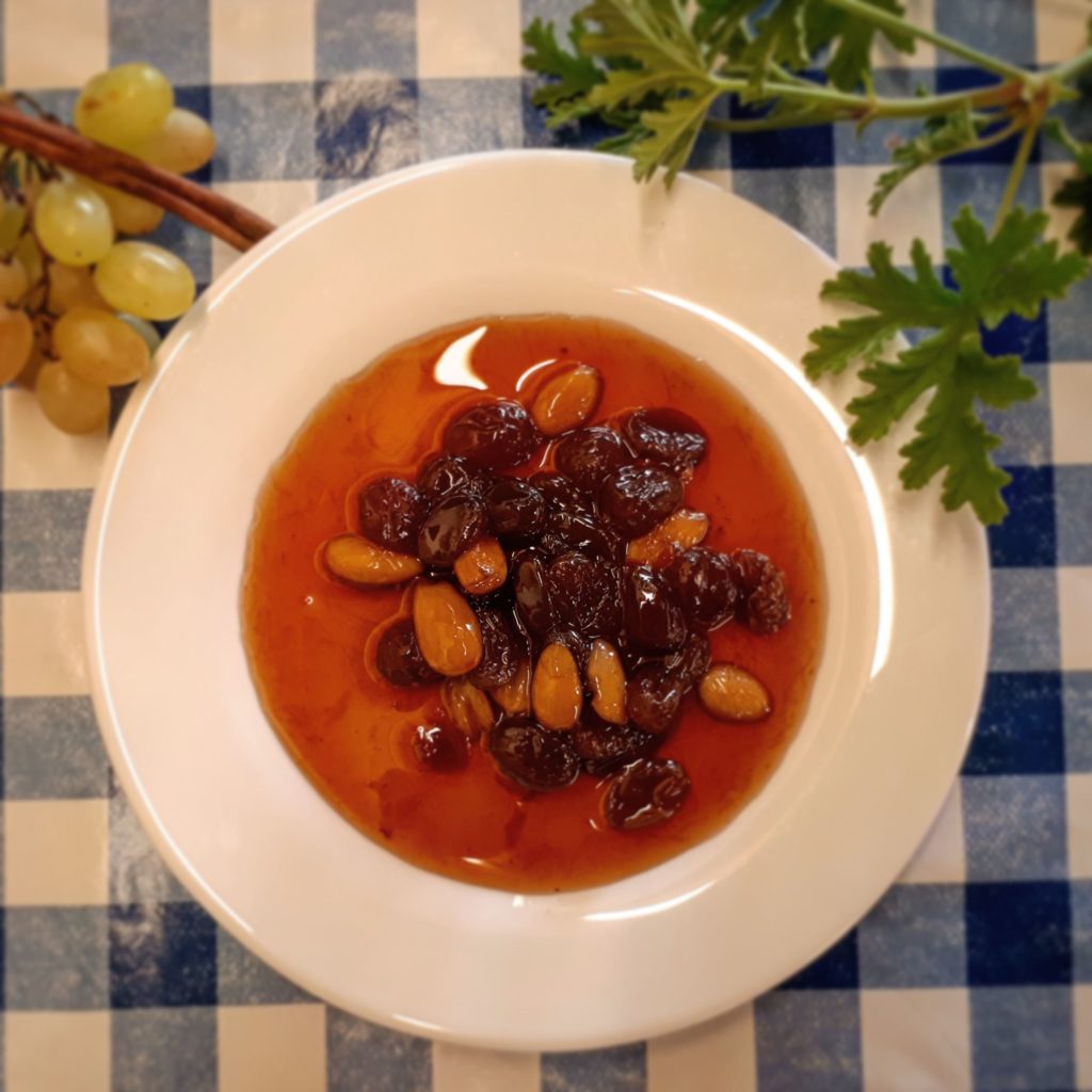 Karidopita, Griekse walnotencake met siroop